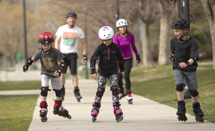 اسکیت به عنوان تفریح خانوادگی