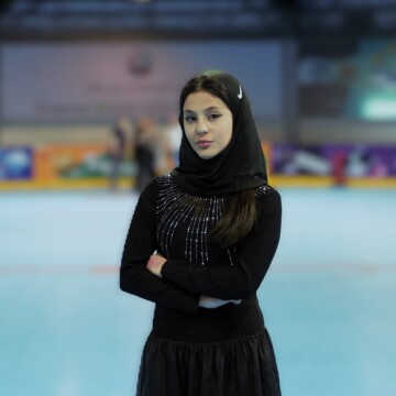 الینا فیروز آبادی